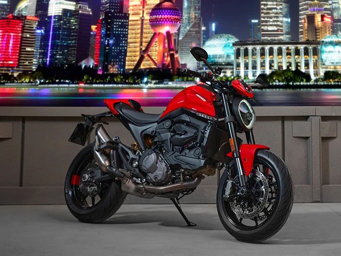 2024 Ducati Monster + in Portland, Oregon - Photo 8
