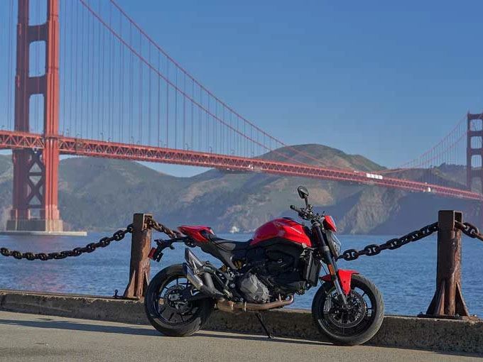 2024 Ducati Monster + in Portland, Oregon - Photo 12