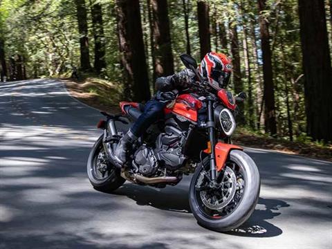 2024 Ducati Monster + in Portland, Oregon - Photo 13