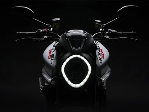 2024 Ducati Monster + in Washington, Utah - Photo 11