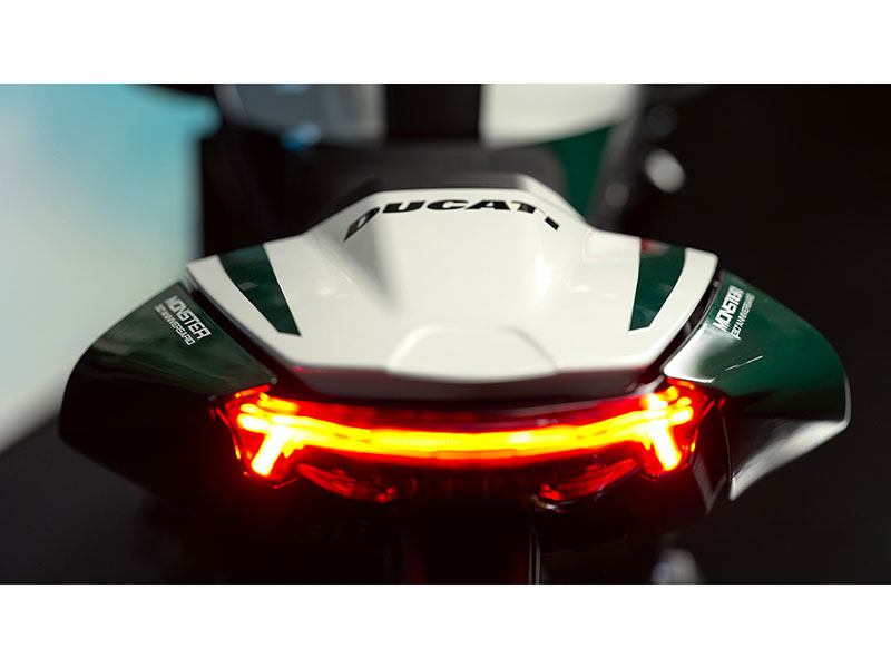 2024 Ducati Monster 30th Anniversario in Foxboro, Massachusetts - Photo 11