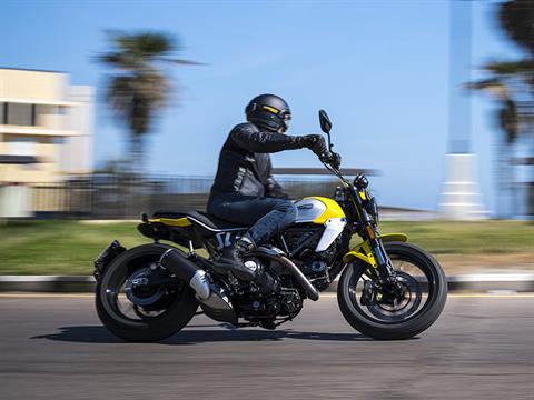 2024 Ducati Scrambler Icon in Portland, Oregon - Photo 15