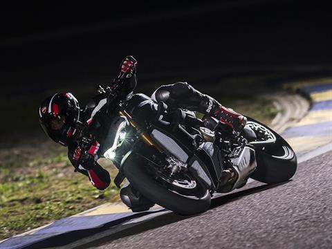 2024 Ducati Streetfighter V4 S in Foxboro, Massachusetts - Photo 9