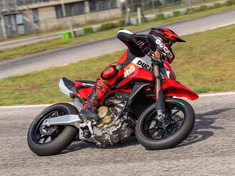 2024 Ducati Hypermotard 698 Mono in Foxboro, Massachusetts - Photo 13
