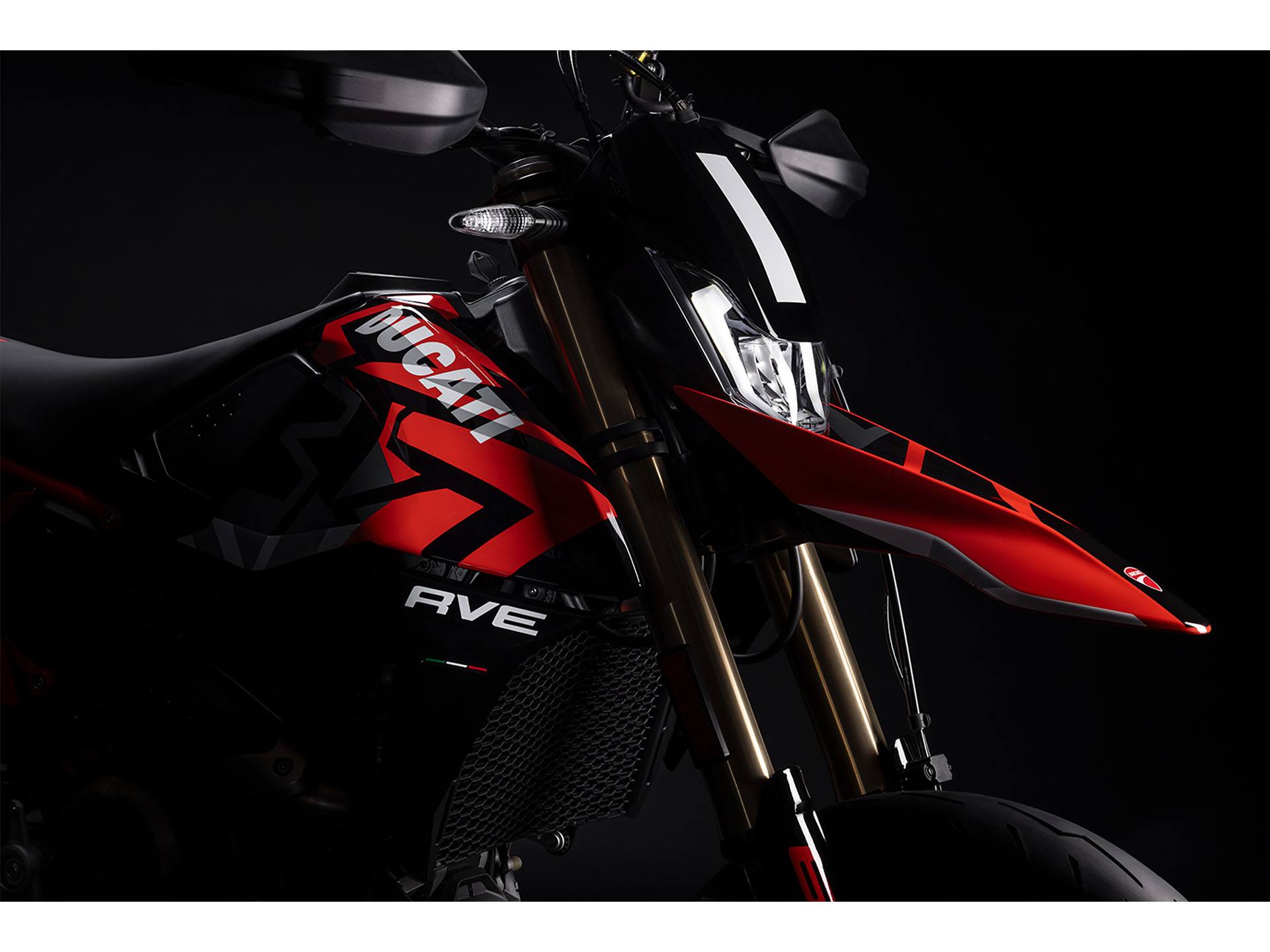 2024 Ducati Hypermotard 698 Mono RVE in Foxboro, Massachusetts - Photo 13