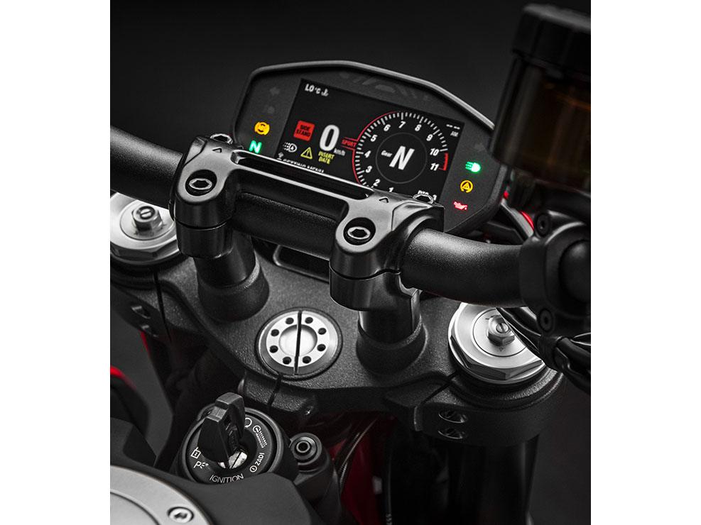 2024 Ducati Hypermotard 950 in Foxboro, Massachusetts - Photo 6