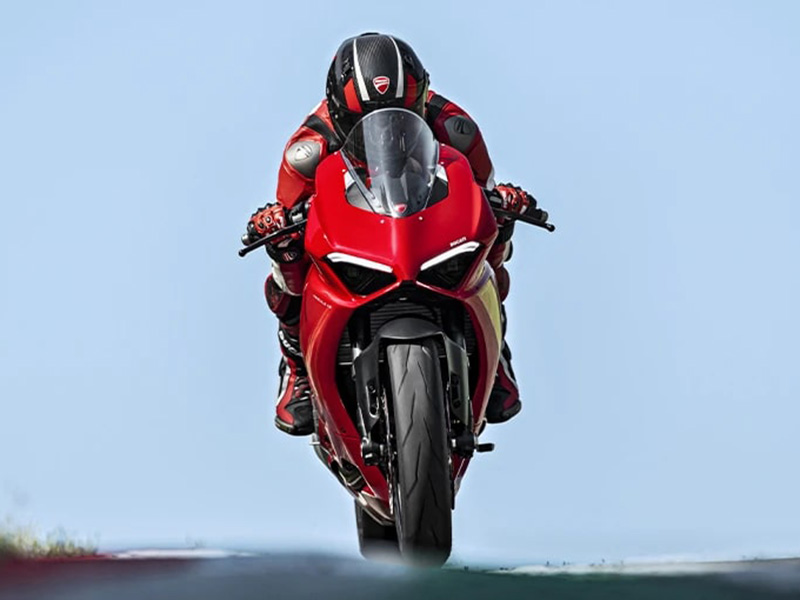 2024 Ducati Panigale V2 in Portland, Oregon - Photo 17