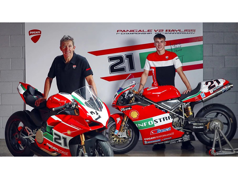 2024 Ducati Panigale V2 Bayliss 1st Championship 20th Anniversary in Portland, Oregon - Photo 14