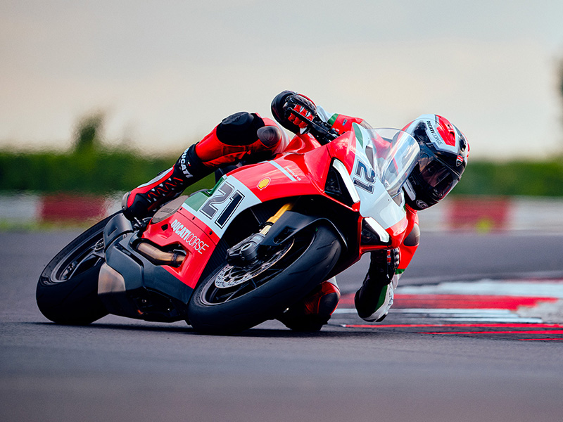 2024 Ducati Panigale V2 Bayliss 1st Championship 20th Anniversary in Portland, Oregon - Photo 15