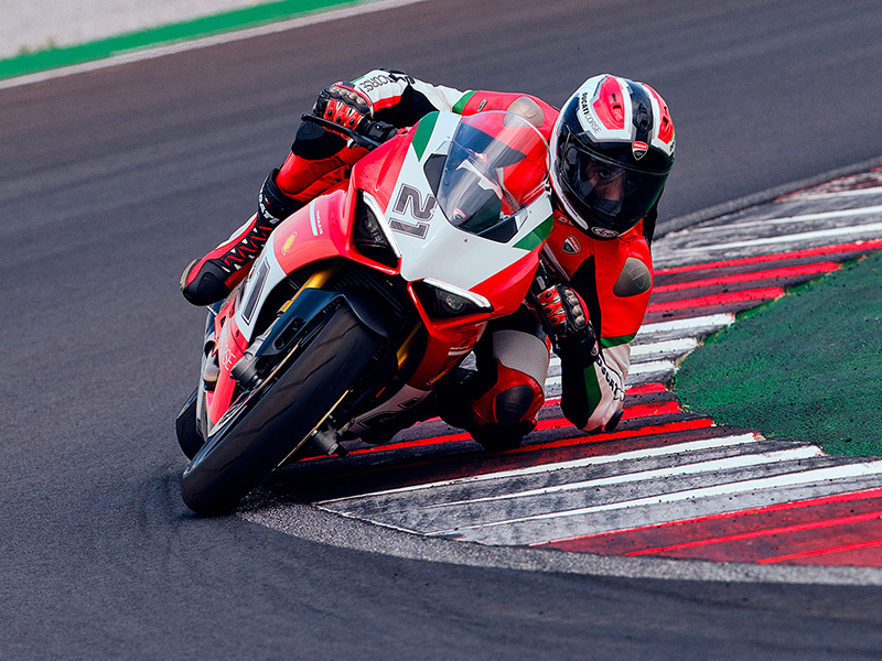 2024 Ducati Panigale V2 Bayliss 1st Championship 20th Anniversary in Portland, Oregon - Photo 17