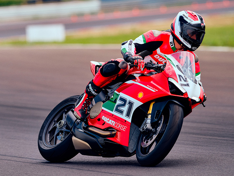 2024 Ducati Panigale V2 Bayliss 1st Championship 20th Anniversary in Portland, Oregon - Photo 18