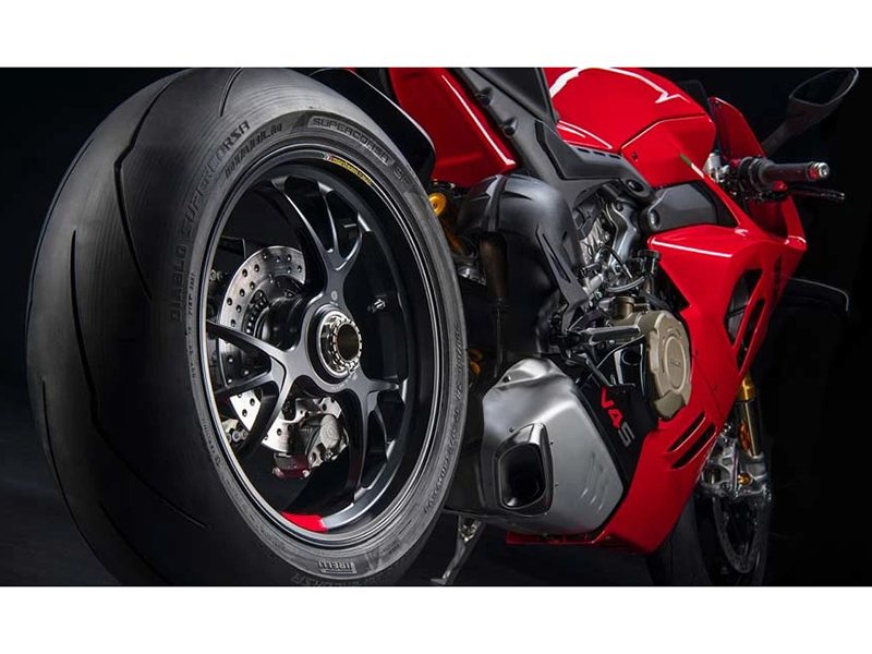 2024 Ducati Panigale V4 S in Portland, Oregon - Photo 10