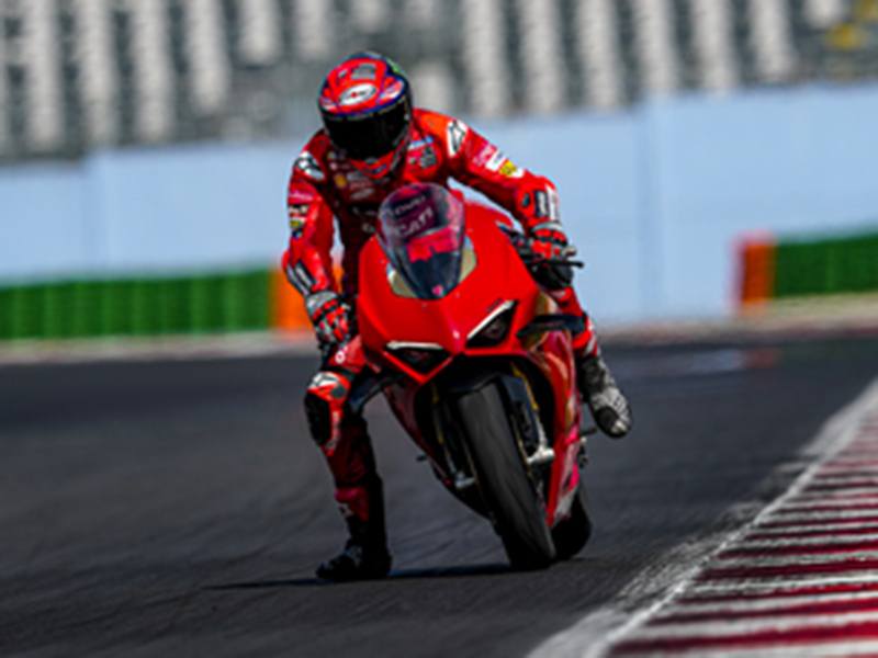 2024 Ducati Panigale V4 S in Portland, Oregon - Photo 13