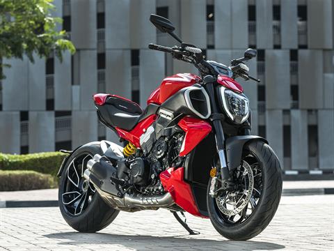 2025 Ducati Diavel V4 in Portland, Oregon - Photo 19