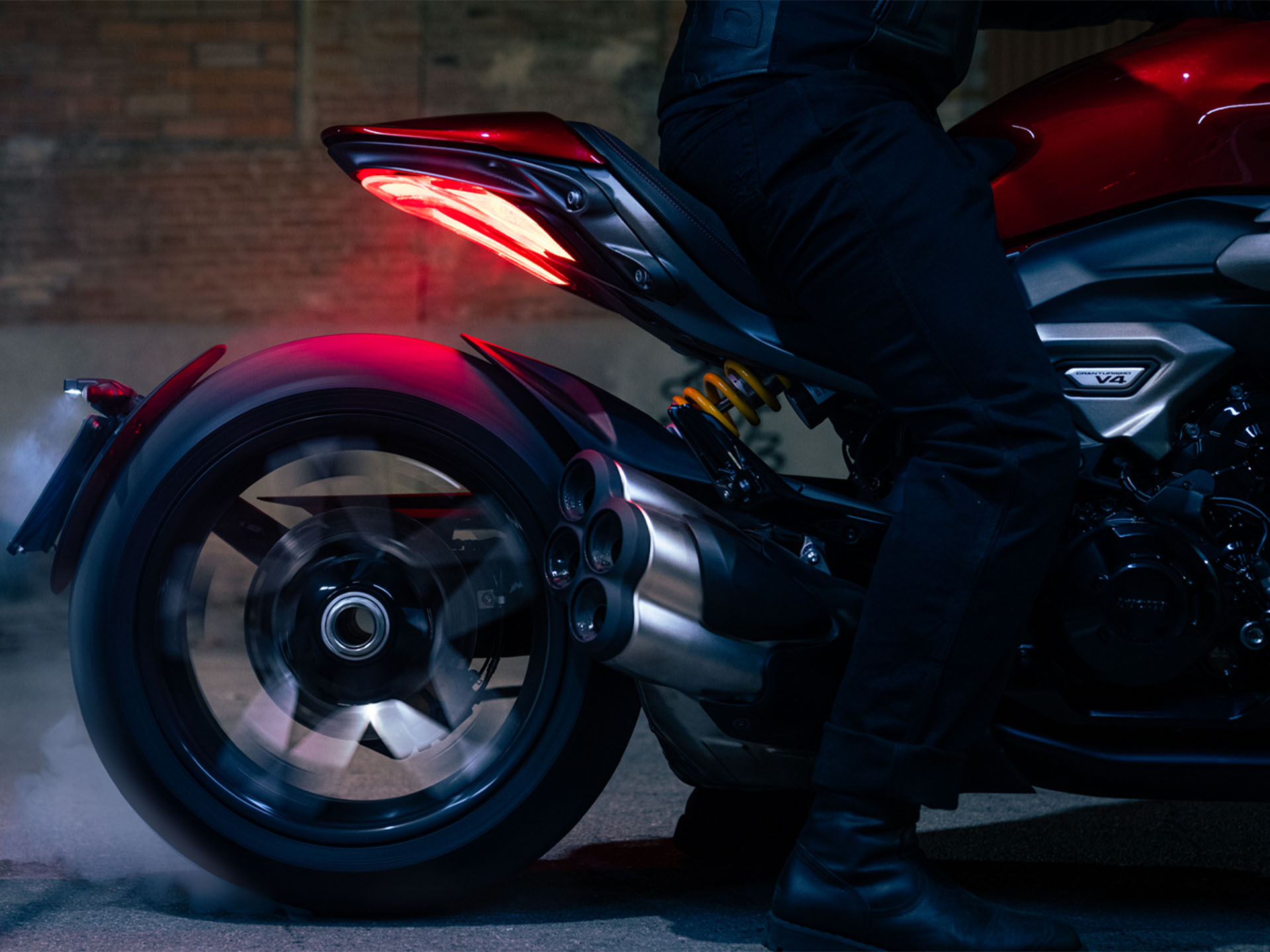 2025 Ducati XDiavel V4 in Portland, Oregon - Photo 5