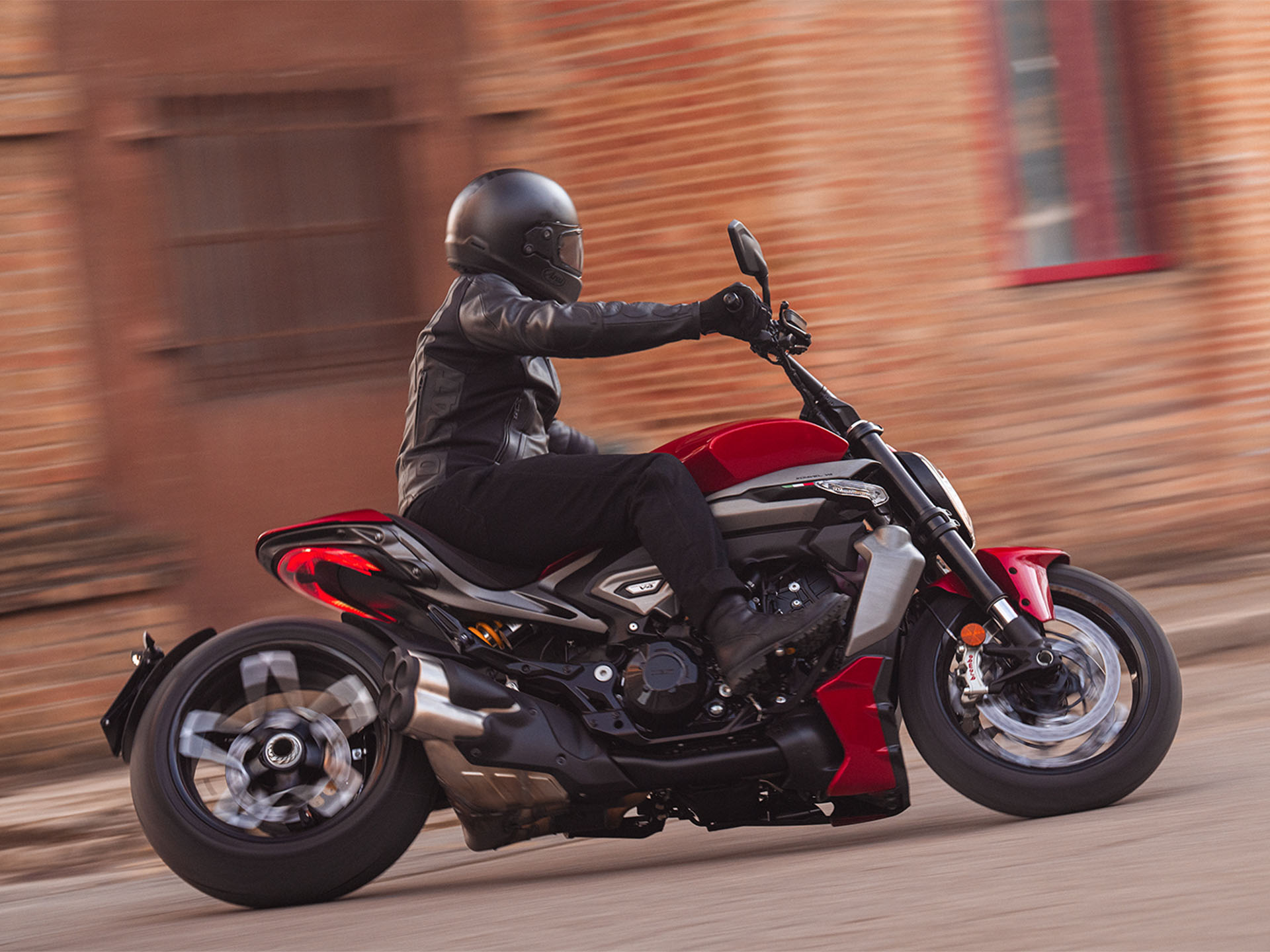 2025 Ducati XDiavel V4 in Portland, Oregon - Photo 8