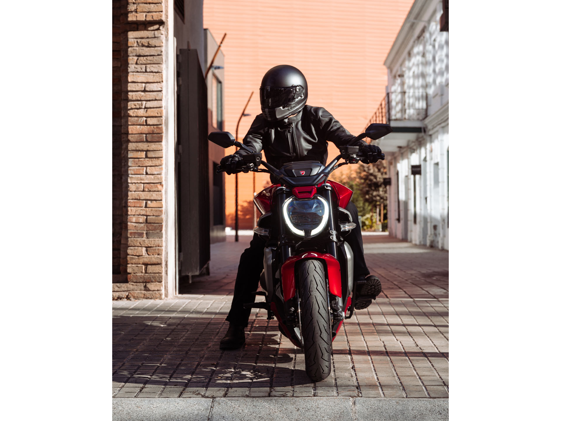 2025 Ducati XDiavel V4 in Portland, Oregon - Photo 9