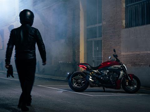 2025 Ducati XDiavel V4 in Portland, Oregon - Photo 14