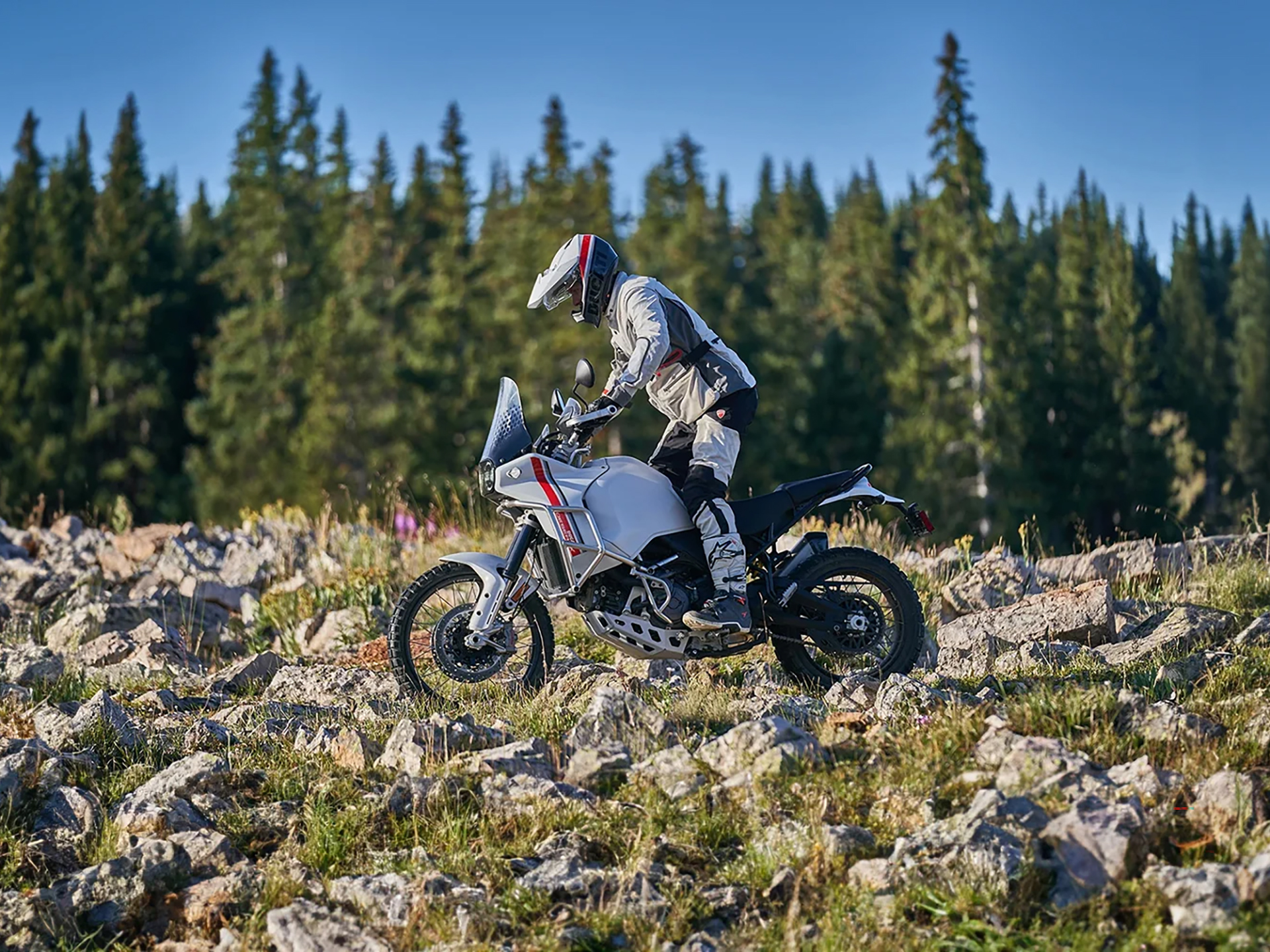 2025 Ducati DesertX in Portland, Oregon - Photo 19