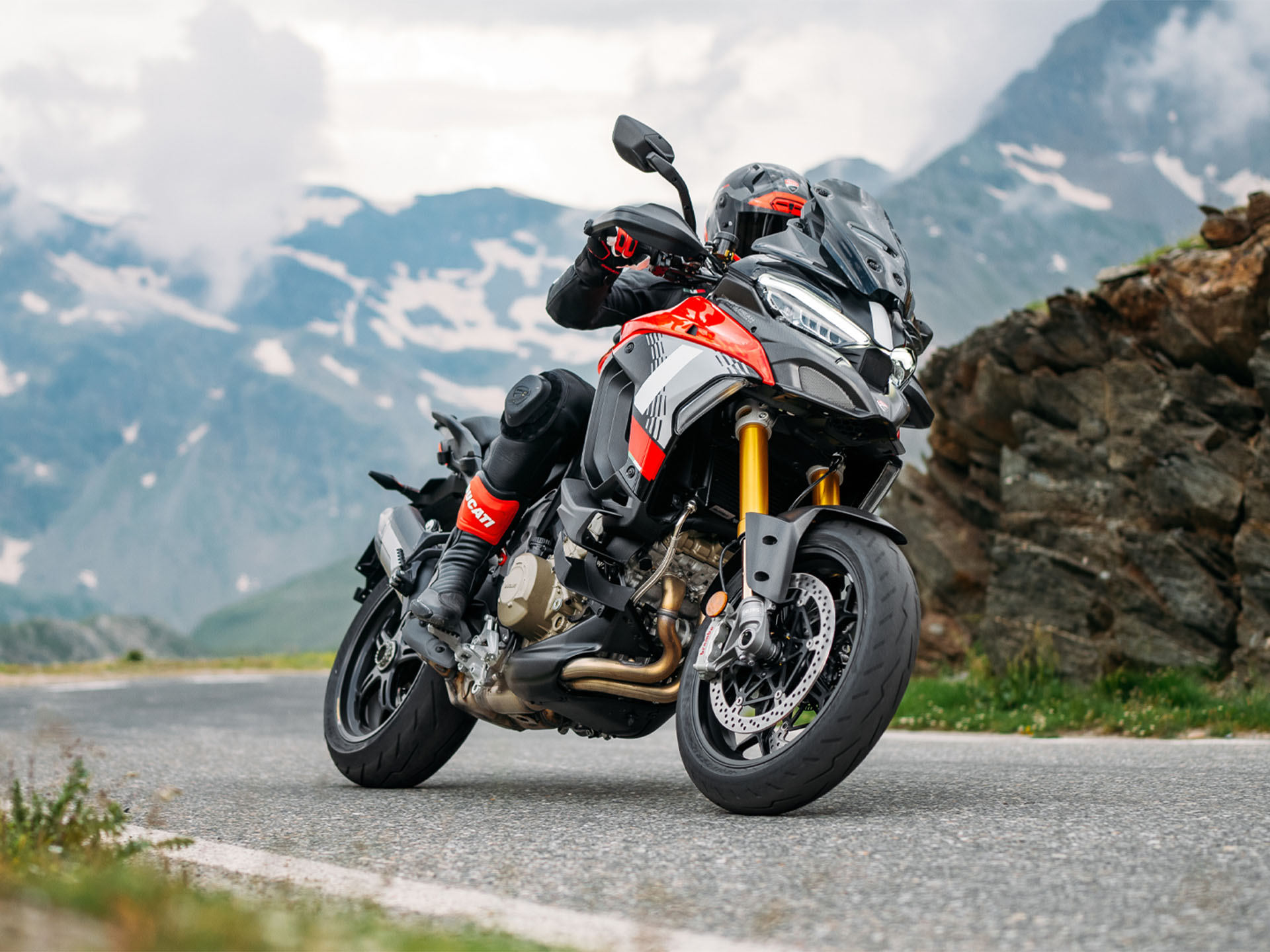 2025 Ducati Multistrada V4 Pikes Peak in Portland, Oregon - Photo 15