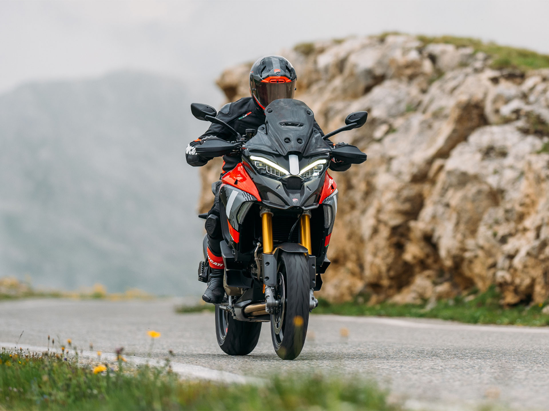 2025 Ducati Multistrada V4 Pikes Peak in Portland, Oregon - Photo 17