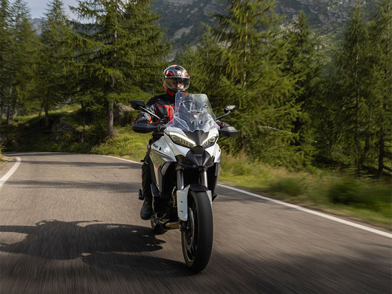 2025 Ducati Multistrada V4 S Travel & Radar in Portland, Oregon - Photo 15