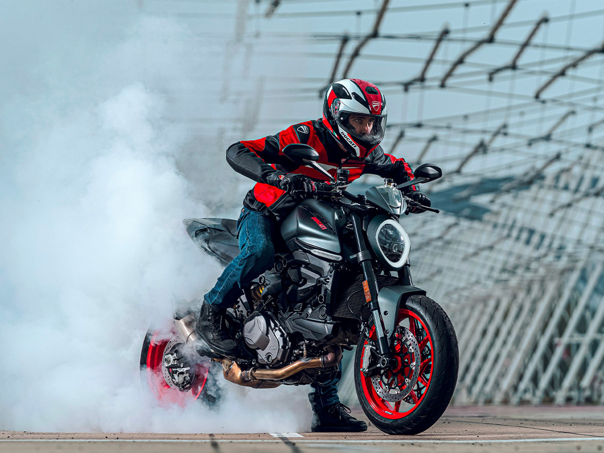 2025 Ducati Monster + in Portland, Oregon - Photo 6