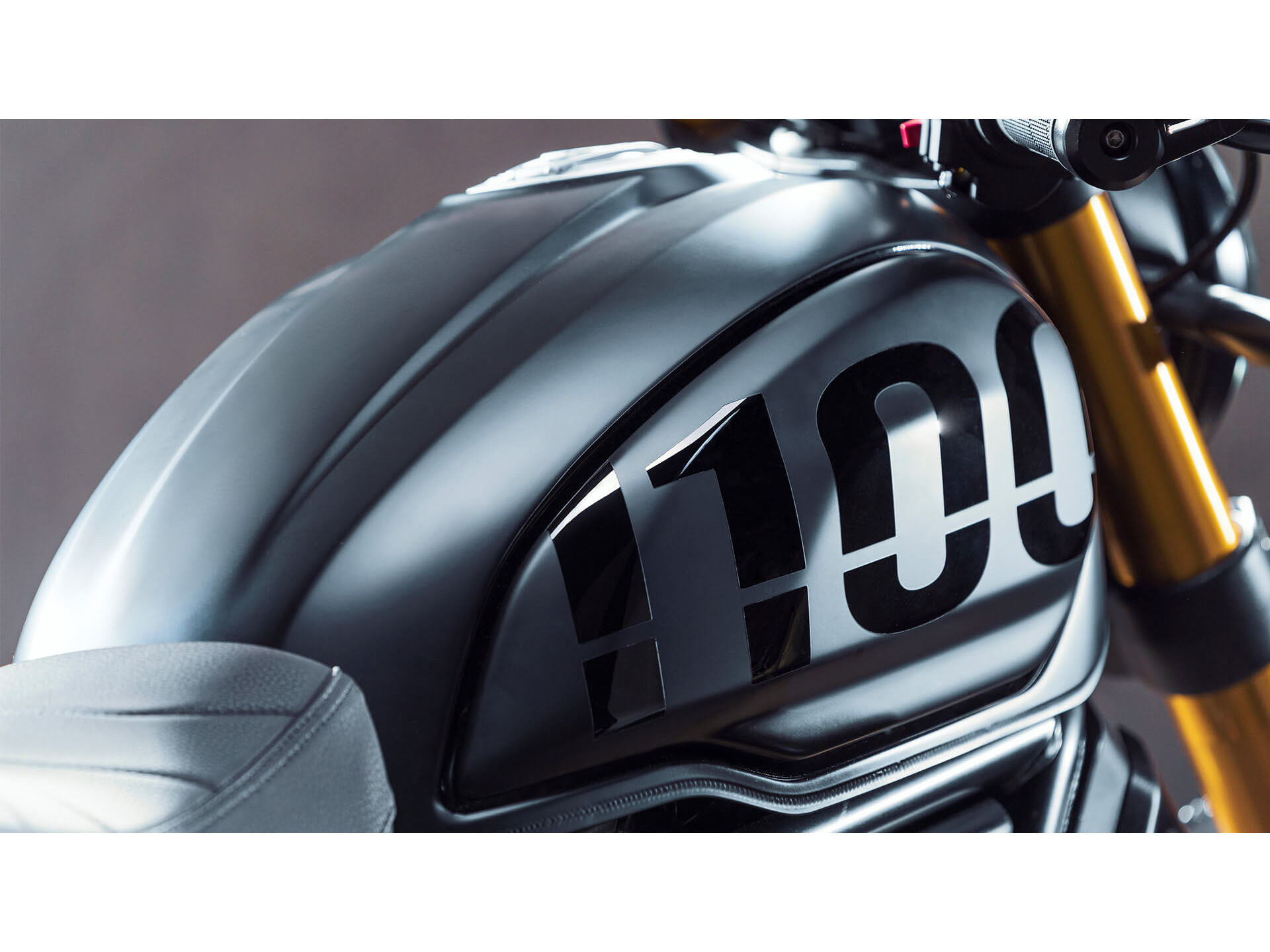 2025 Ducati Scrambler 1100 Sport PRO in Foxboro, Massachusetts - Photo 2