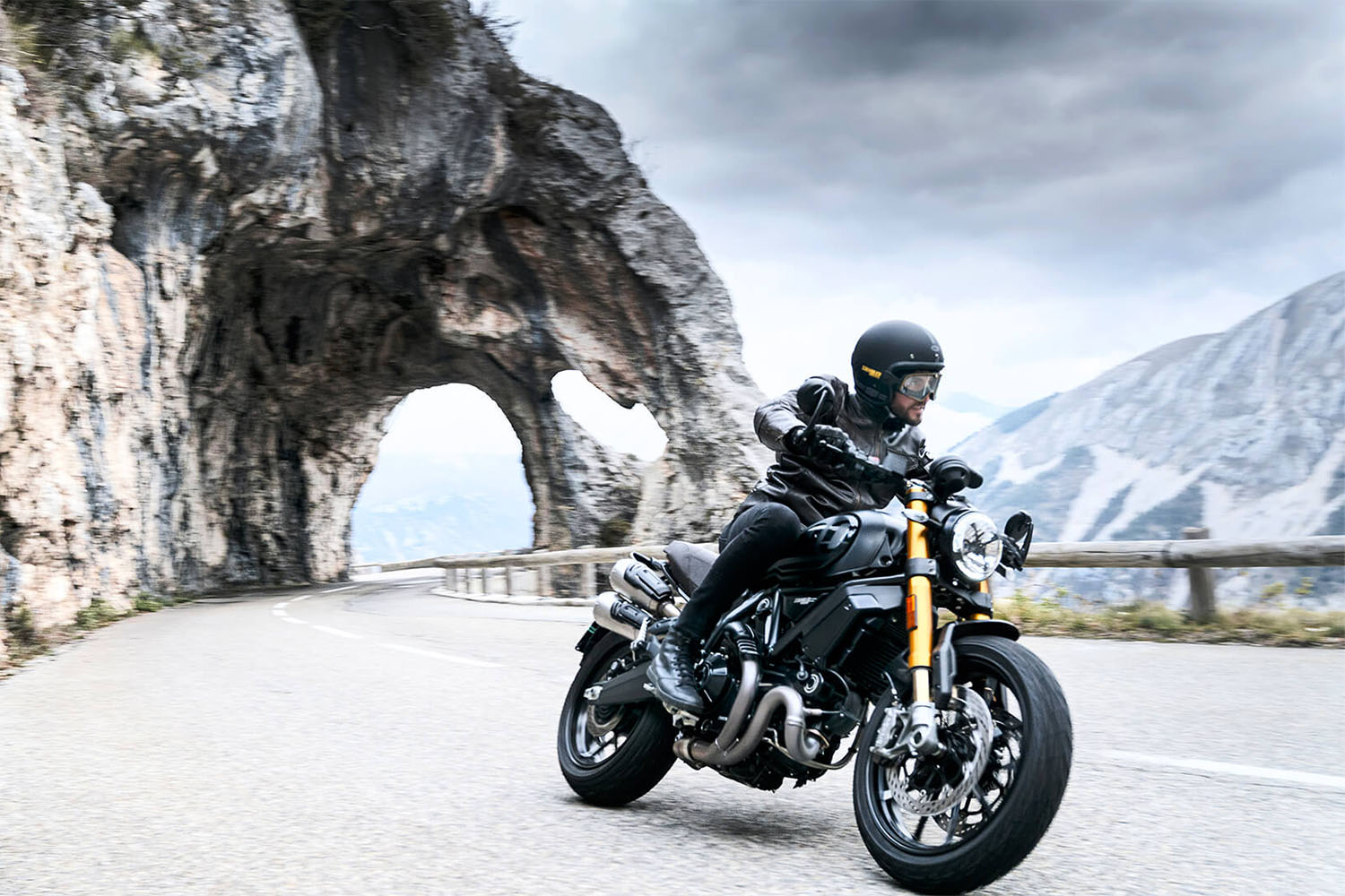 2025 Ducati Scrambler 1100 Sport PRO in Foxboro, Massachusetts - Photo 7