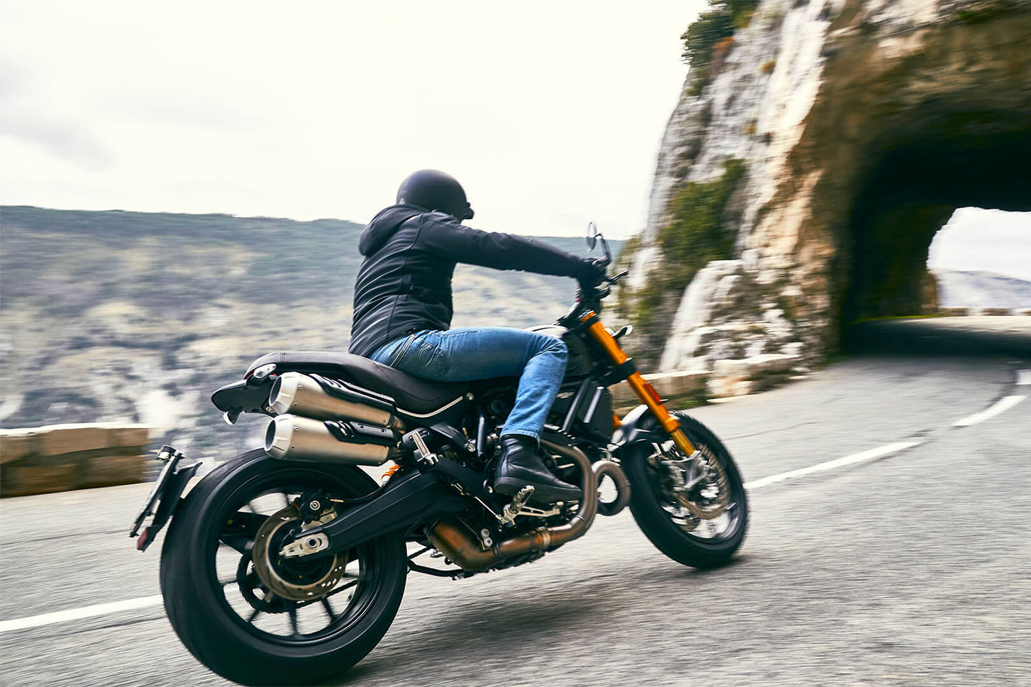 2025 Ducati Scrambler 1100 Sport PRO in Foxboro, Massachusetts - Photo 8