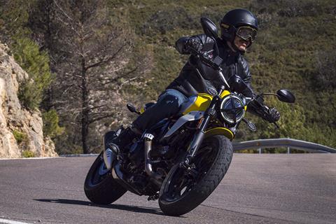 2025 Ducati Scrambler Icon in Foxboro, Massachusetts - Photo 14
