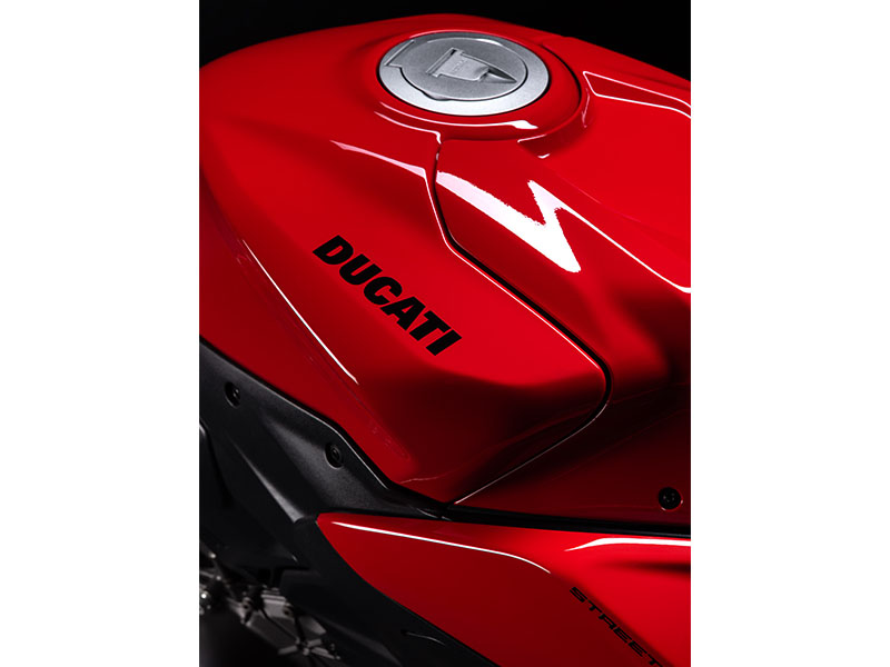 2025 Ducati Streetfighter V2 S in Portland, Oregon - Photo 13
