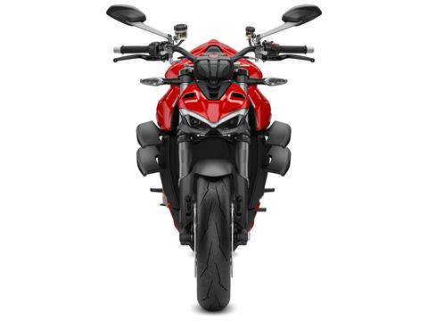2025 Ducati Streetfighter V4 in Foxboro, Massachusetts - Photo 5