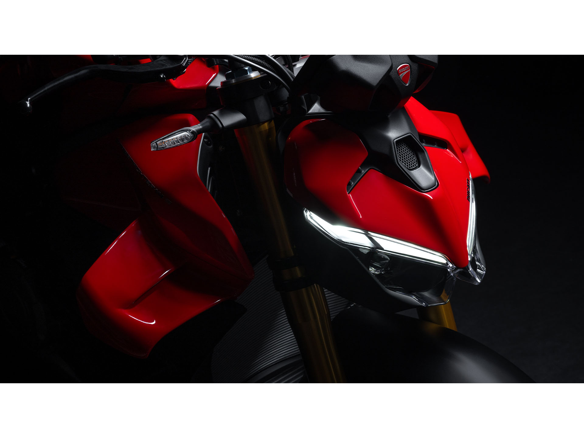 2025 Ducati Streetfighter V4 S in Portland, Oregon - Photo 9