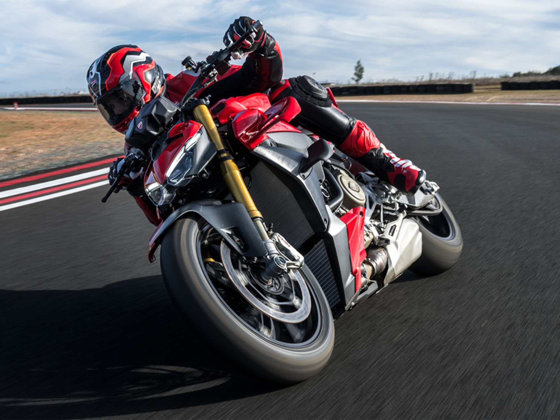 2025 Ducati Streetfighter V4 S in Portland, Oregon - Photo 16
