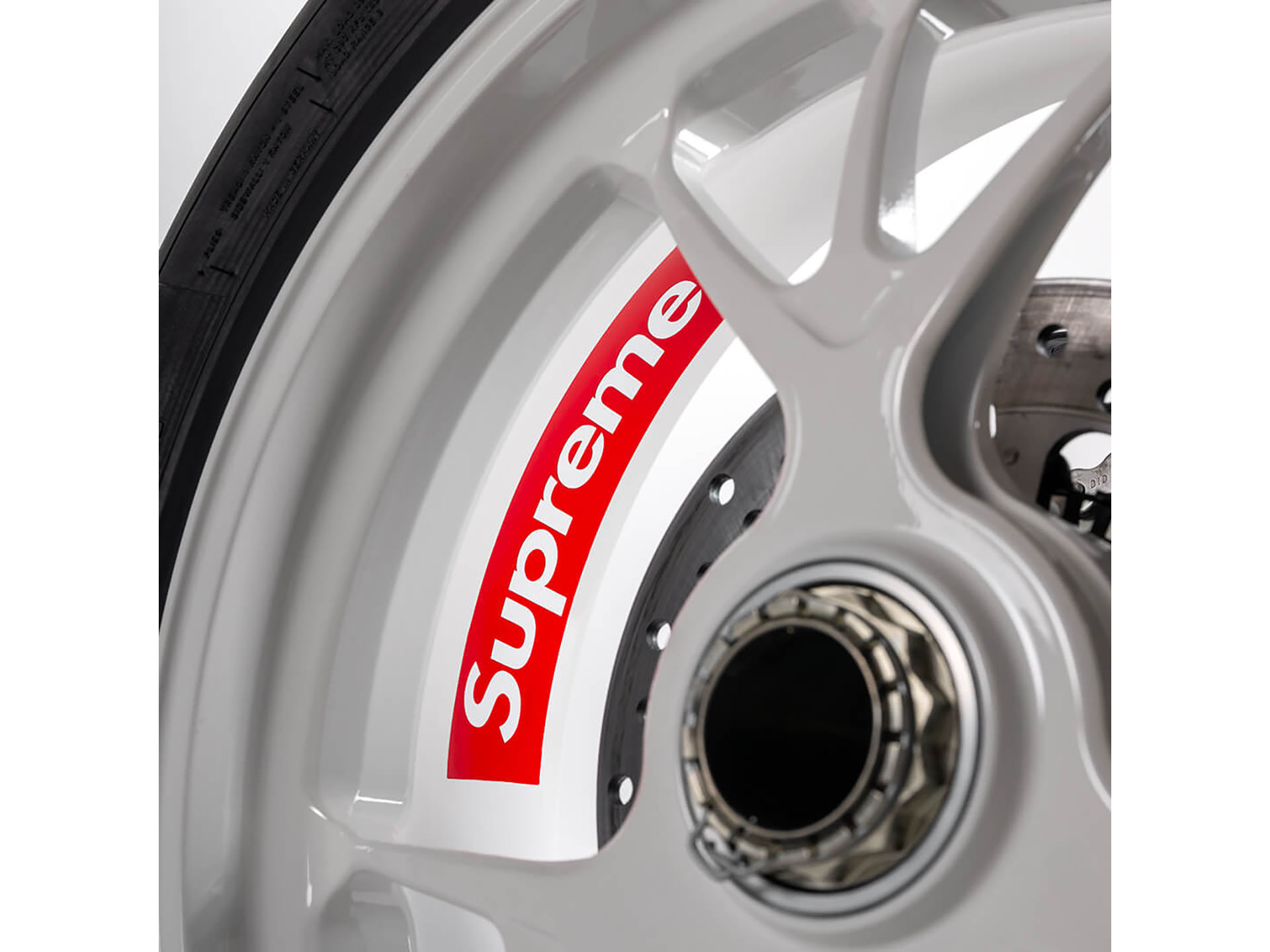 2025 Ducati Streetfighter V4 Supreme in Portland, Oregon - Photo 11