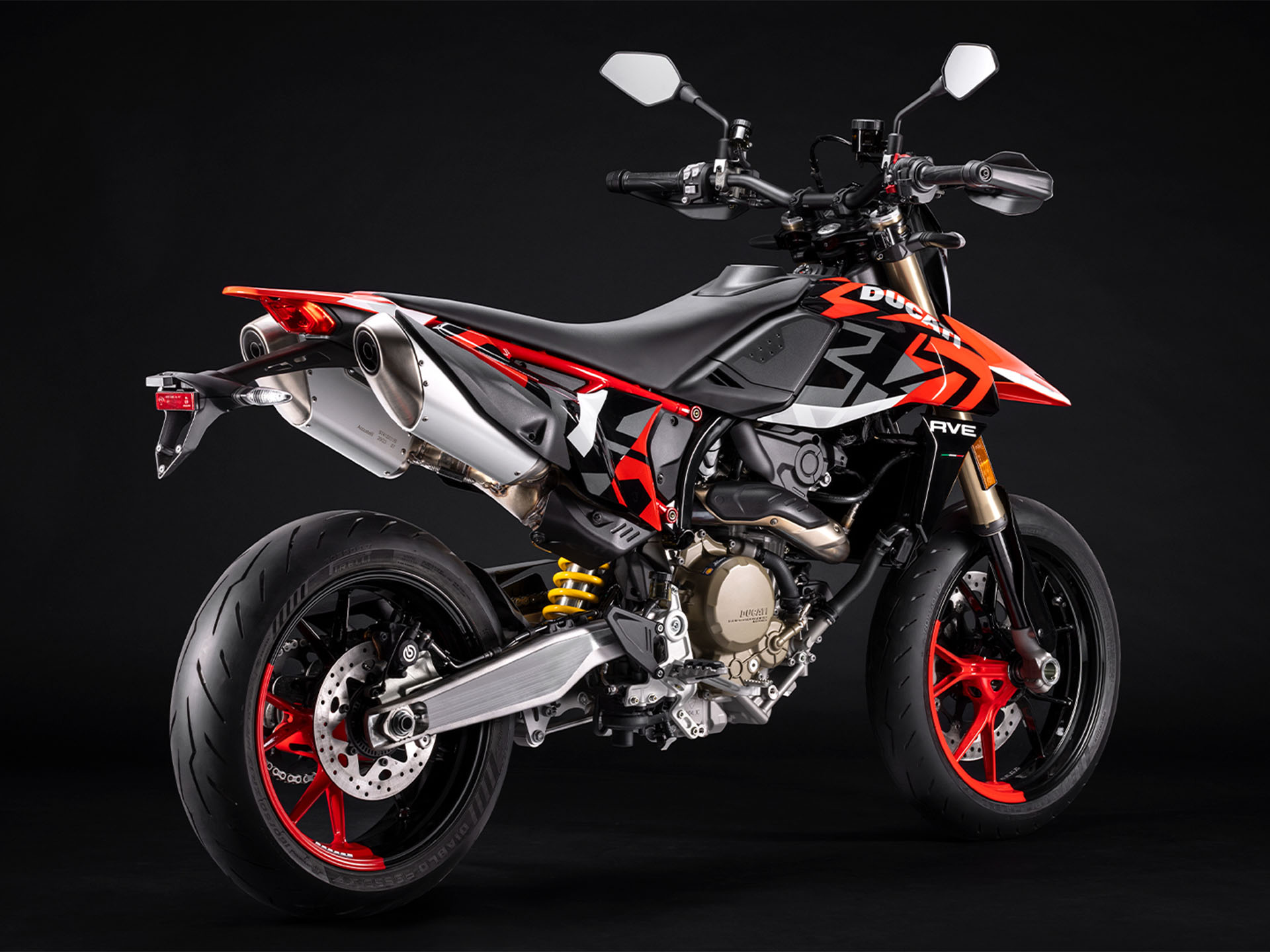 2025 Ducati Hypermotard 698 Mono RVE in Foxboro, Massachusetts - Photo 4