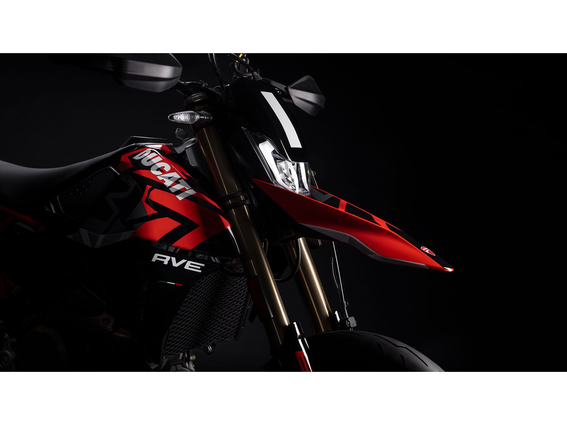 2025 Ducati Hypermotard 698 Mono RVE in Foxboro, Massachusetts - Photo 5