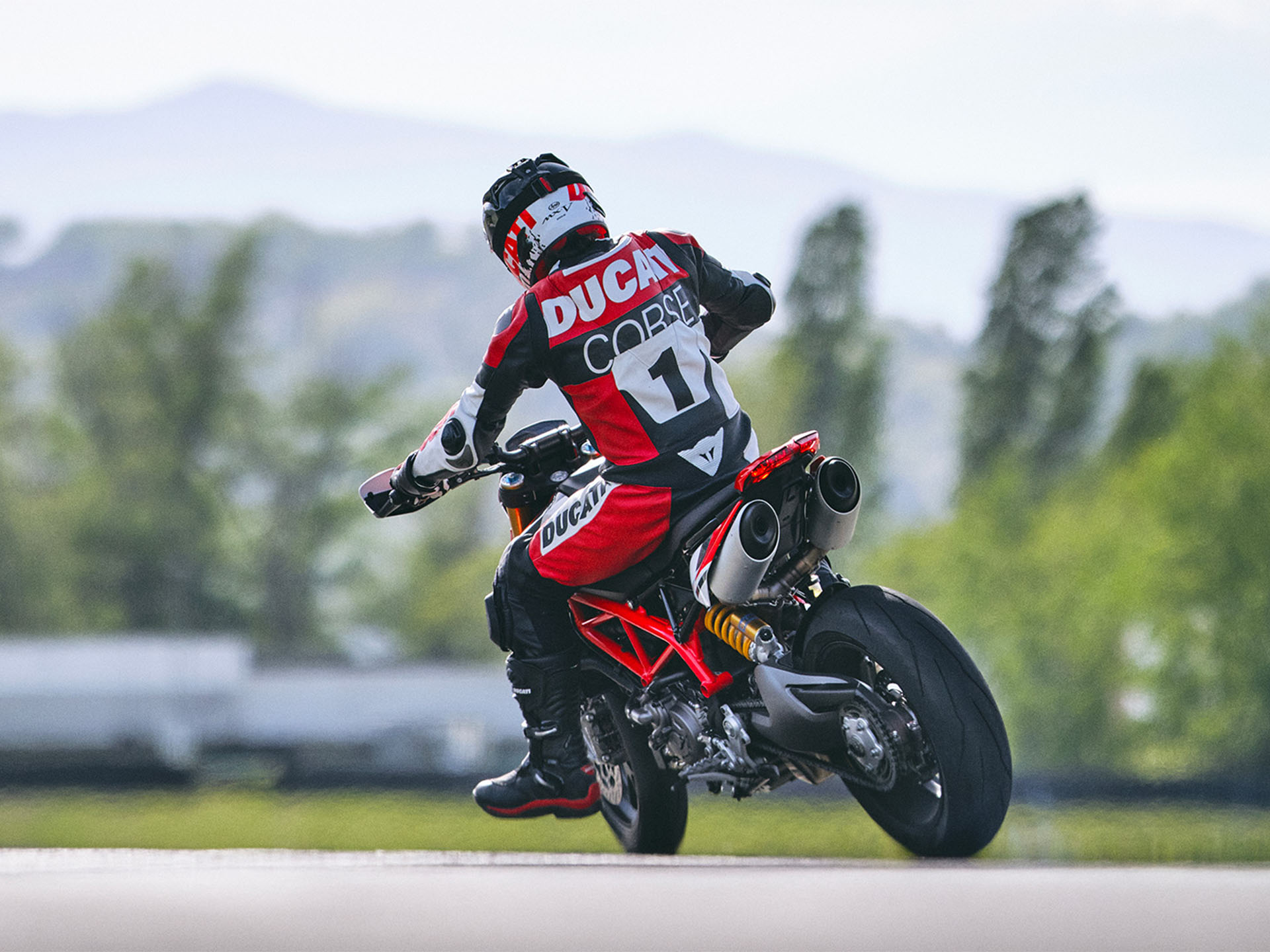 2025 Ducati Hypermotard 950 SP in Portland, Oregon - Photo 6