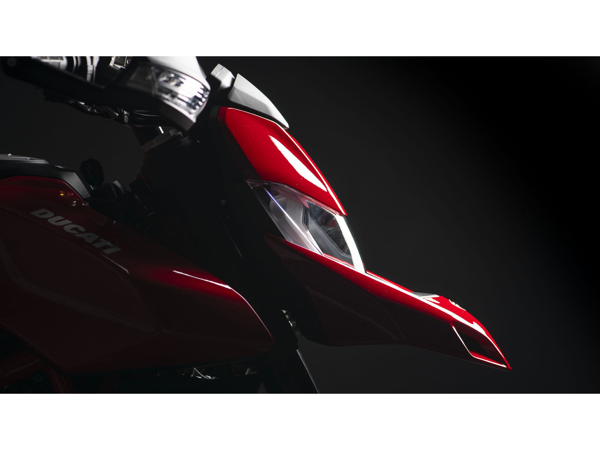 2025 Ducati Hypermotard 950 in Portland, Oregon - Photo 4