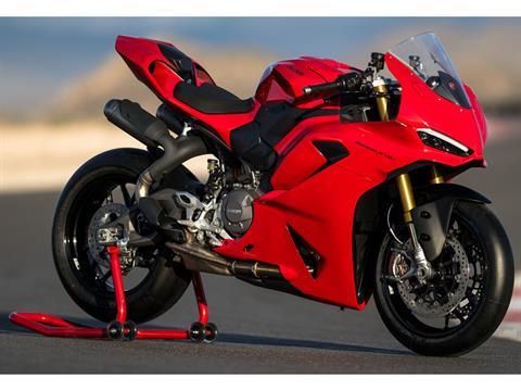 2025 Ducati Panigale V2 in Portland, Oregon - Photo 12
