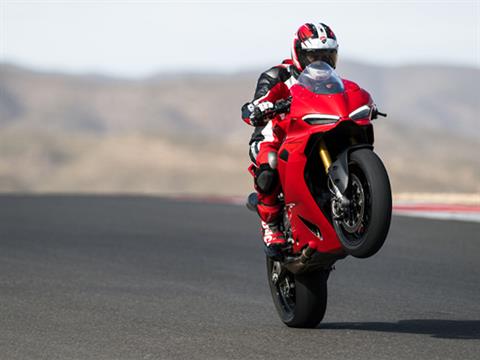 2025 Ducati Panigale V2 in Portland, Oregon - Photo 17
