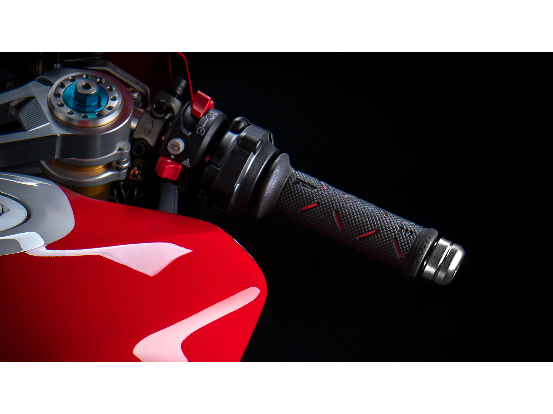 2025 Ducati Panigale V2 Bayliss 1st Championship 20th Anniversary in Portland, Oregon - Photo 9