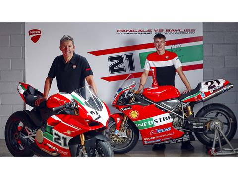 2025 Ducati Panigale V2 Bayliss 1st Championship 20th Anniversary in Portland, Oregon - Photo 13