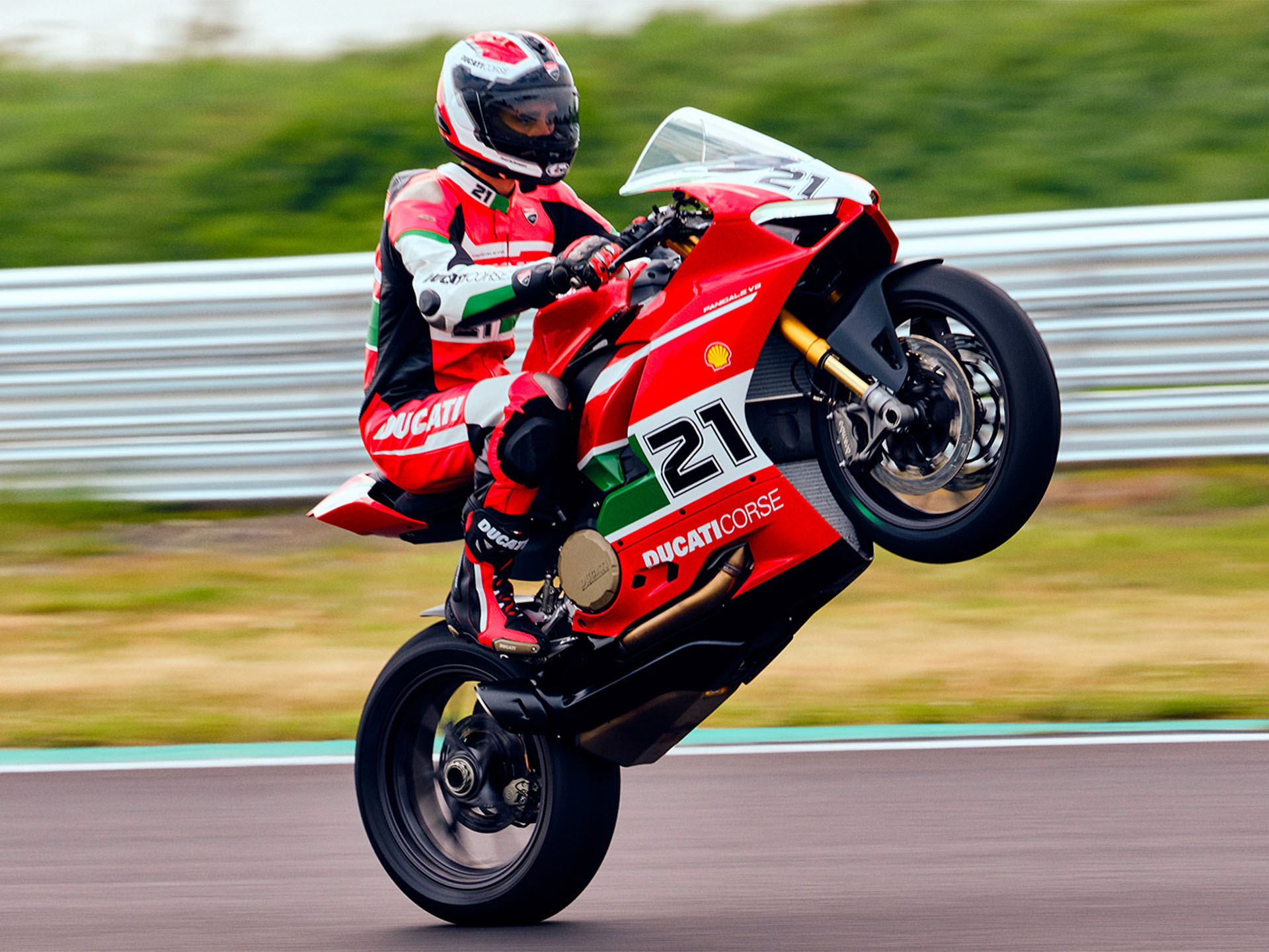 2025 Ducati Panigale V2 Bayliss 1st Championship 20th Anniversary in Portland, Oregon - Photo 15