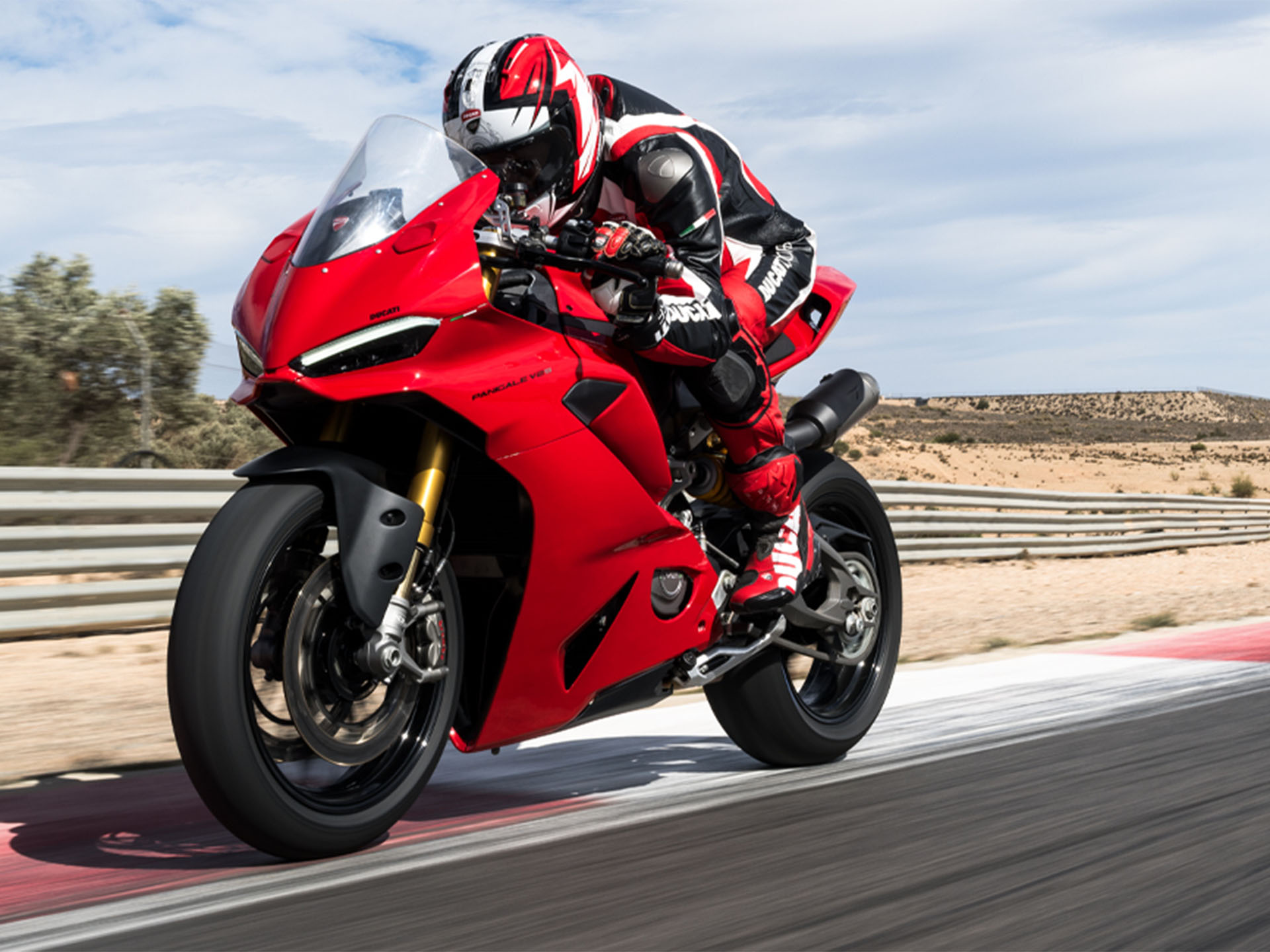 2025 Ducati Panigale V2 S in Portland, Oregon - Photo 17