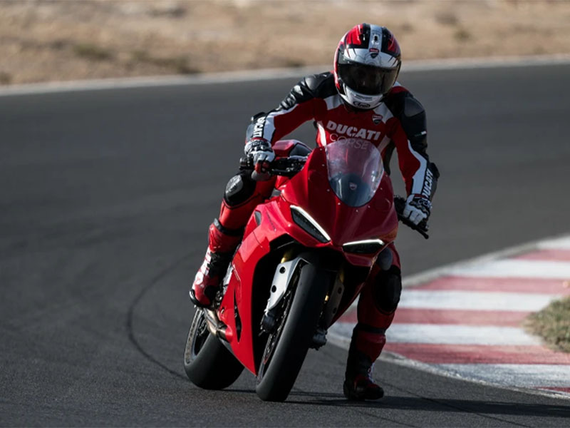 2025 Ducati Panigale V2 S in Portland, Oregon - Photo 20