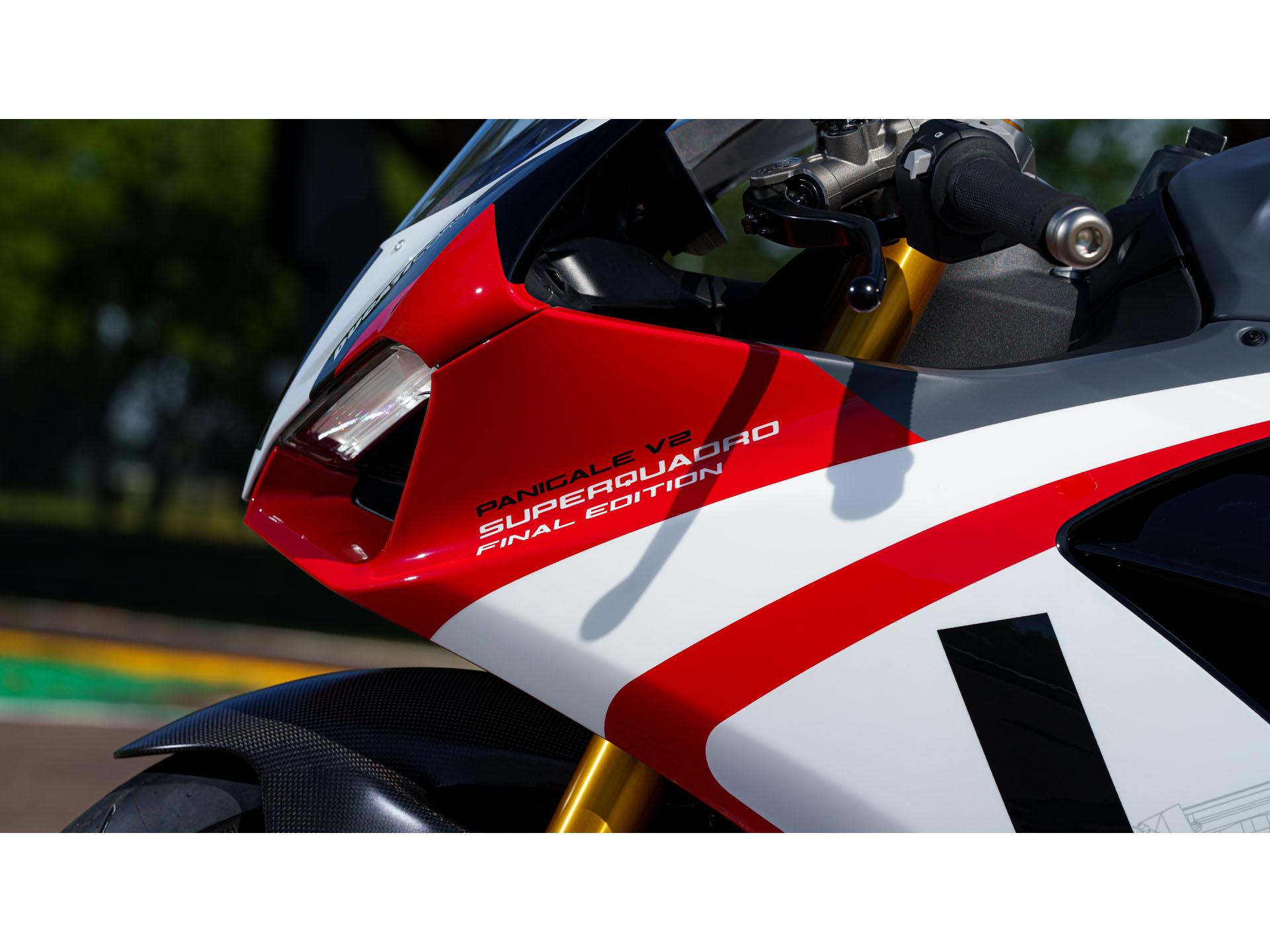 2025 Ducati Panigale V2 Superquadro Final Edition in Foxboro, Massachusetts - Photo 7