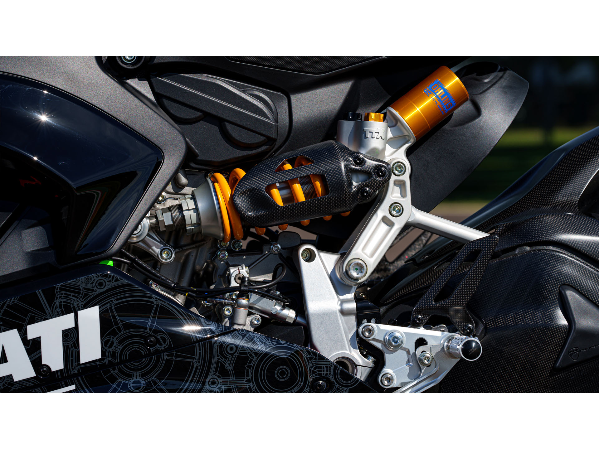2025 Ducati Panigale V2 Superquadro Final Edition in Foxboro, Massachusetts - Photo 8