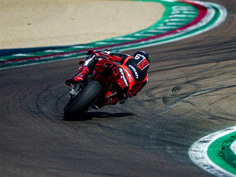 2025 Ducati Panigale V4 in Portland, Oregon - Photo 17